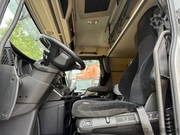 Mercedes-Benz Actros 1842LS Kran HMF 2020 bis 18 Meter