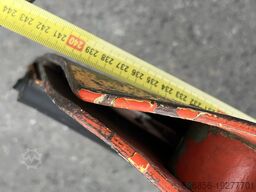 Chwytak mechaniczny do bloczków betonowy