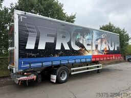 Fruehauf City Curtainsider steering axle