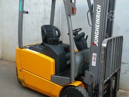 Jungheinrich EFG 216 kn 480 DZ