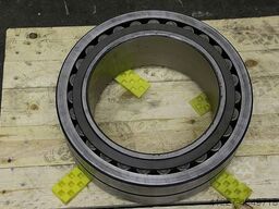 SKF 24056 CC/W33