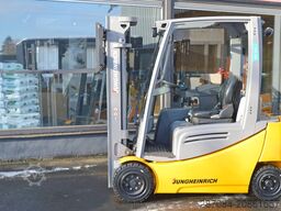 Jungheinrich EFG 320