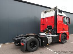 Mercedes-Benz Actros 1942 tractor unit with TRS