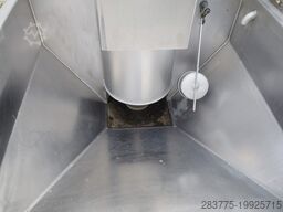 Kiremko elevating screw with bunker