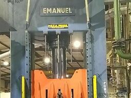 Emanuel 500 Tonnen Doppelständerpresse