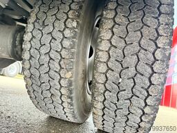 MERCEDES-BENZ 823 L Atego Pritsche 6.20m