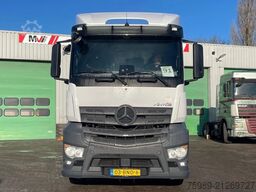 Mercedes-Benz Antos 1933 WDB96340310348103  origineel NL trek...