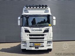 Scania R590 V8 8x2 / HMF 9520 CRANE - JIB - WINCH / TR...