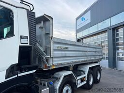 RENAULT C520 8x4 2 Seiten