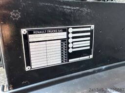 RENAULT C520 8x4 2 Seiten