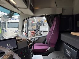 VOLVO FM-380 4x2 Koffer