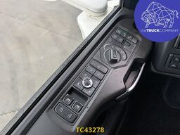 Scania S 500