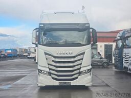 IVECO S-WAY 530 * ACC * VOLLLUFT * 2X TANK * KLIMAAUT