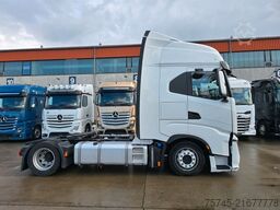 IVECO S-WAY 530 * ACC * VOLLLUFT * 2X TANK * KLIMAAUT