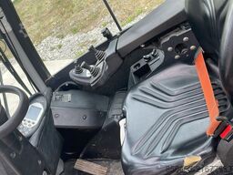 Still RX70-30T 4.7m/ camera/ 4v