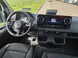 MERCEDES-BENZ SPRINTER 317 L2H2 RWD Mbux10