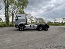 Ford F-Line trekker 3551T