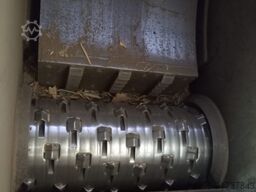 ROBUST P150 Twin - pallet crushing line