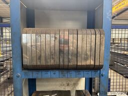 VERNET BEHRINGER MAP 303