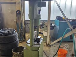 Hiller Lutz Spindelpresse HP71