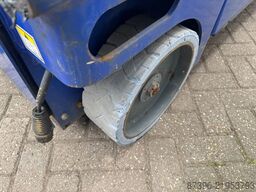 Haulotte Compact 14 Hoogwerker Schaarhoogwerker