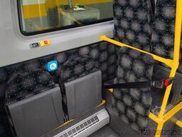 MERCEDES-BENZ Sprinter 517 Heckniederflur Vorlauffahrzeug