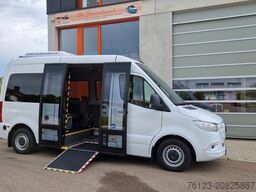 MERCEDES-BENZ 2 x Lagerfahrzeug Bürgerbus Niederflur 9 Sitze