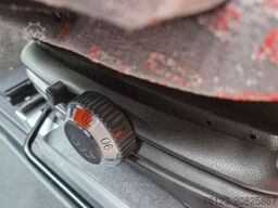 MERCEDES-BENZ 2 x Lagerfahrzeug Bürgerbus Niederflur 9 Sitze