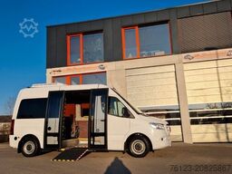 MERCEDES-BENZ 2 x Lagerfahrzeug Bürgerbus Niederflur 9 Sitze