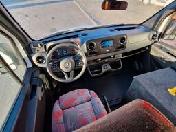 MERCEDES-BENZ 2 x Lagerfahrzeug Bürgerbus Niederflur 9 Sitze