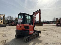 Kubota KX037-4
