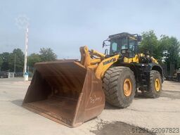 Komatsu WA500-8