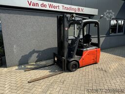 LINDE Linde E16-01 Triplo 435 Freelift/Sideshift Elektrisch 2014