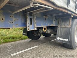 KRONE SD Schuifzeil oplegger  tautliner curtainside 2010
