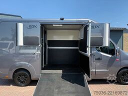 Renault Master STX S3 Paardenwagen Hengsten uitvoering ...