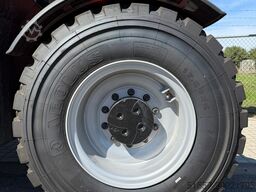 Manitou MHT 10135 | 2023 Comparable to Merlo 12