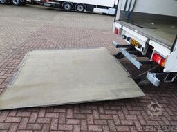 MAN TGM 15.290 Trekker + Heiwo city trailer geisole...