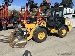 CAT 906 (9145)