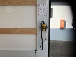 Fuso Canter 7C18 Bordwand Pritsche Plane