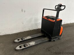 Toyota LWE 180