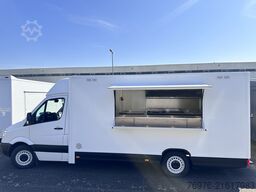Mercedes-Benz Foodtruck, Imbisswagen, Food Truck mit neuer Küche und Ausstattung