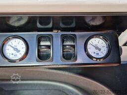MERCEDES-BENZ Heckniederflur Sprinter 517 / 4 er Bestuhlung
