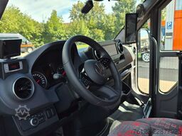 MERCEDES-BENZ Heckniederflur Sprinter 517 / 4 er Bestuhlung