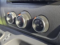 RENAULT MASTER 2.3 Bakwagen Laadklep!