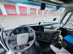 VOLVO FH 500 8x4 Kran F710 RA2.27 Jib & Winde Sofort