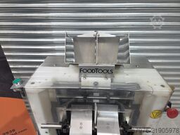 Foodtools Inc. CS-4AC-CE Round Cake Slicer