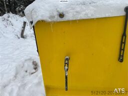 Vama salt/sand spreader. Lightly used!