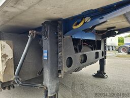 KRONE SD | FRIGE TRAILER WITH CARRIER |  AND LOADING ...