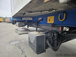 KRONE SD | FRIGE TRAILER WITH CARRIER |  AND LOADING ...