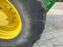 John Deere 6175R